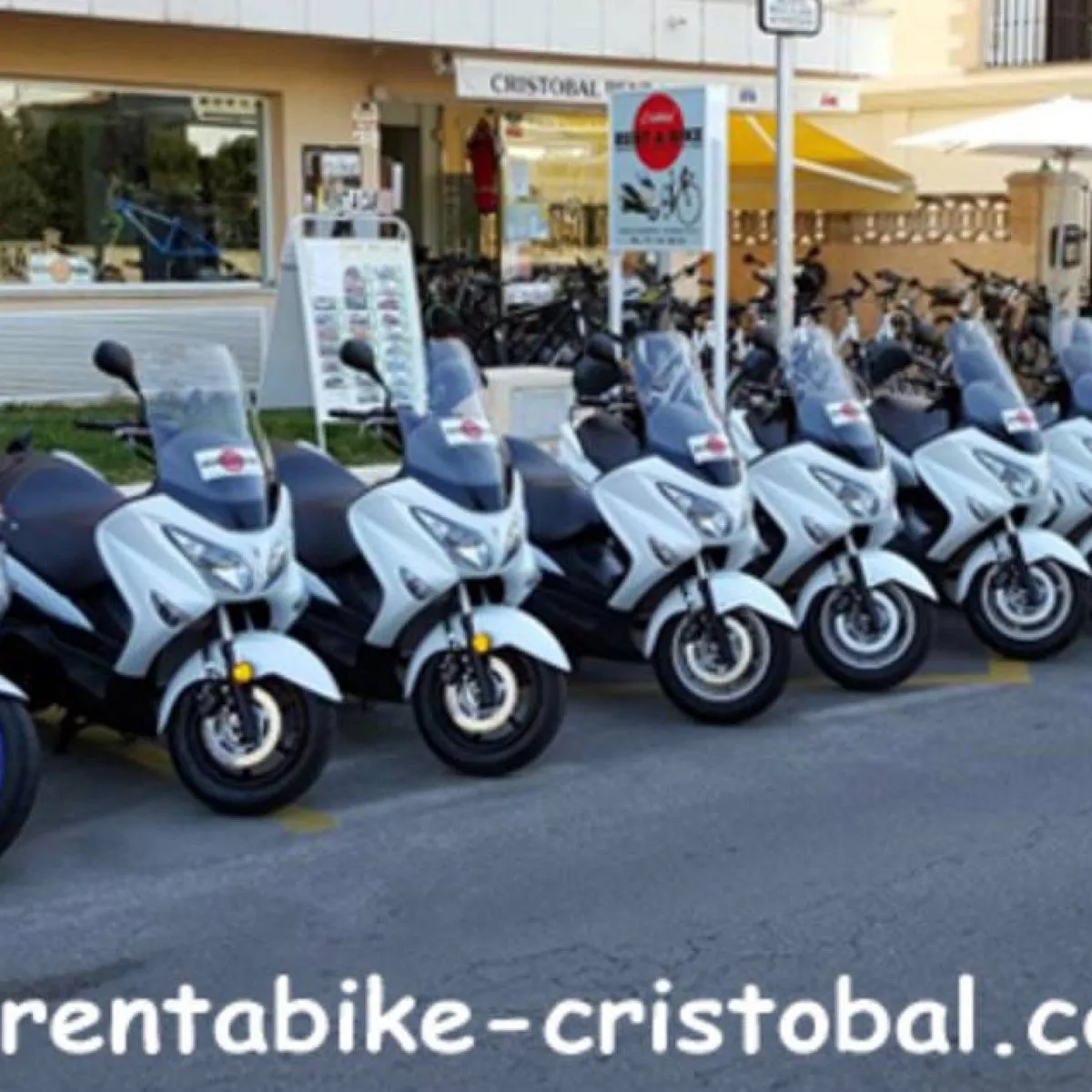 Rent a Scooter & Bike Cristóbal — photo 1 of 4