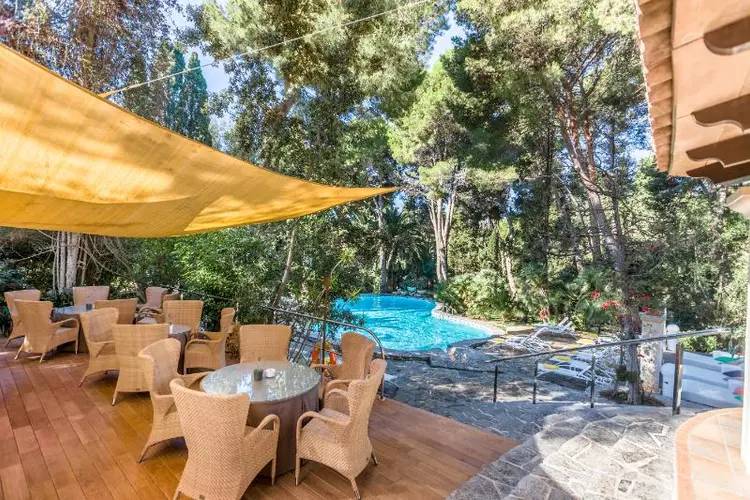 Pool Bar pool – image 9 of 10