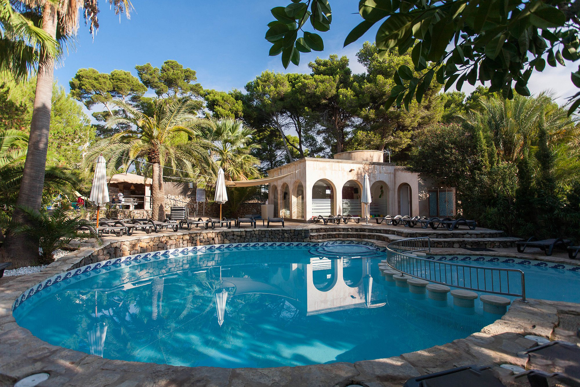 Main pool – image 7 of 11