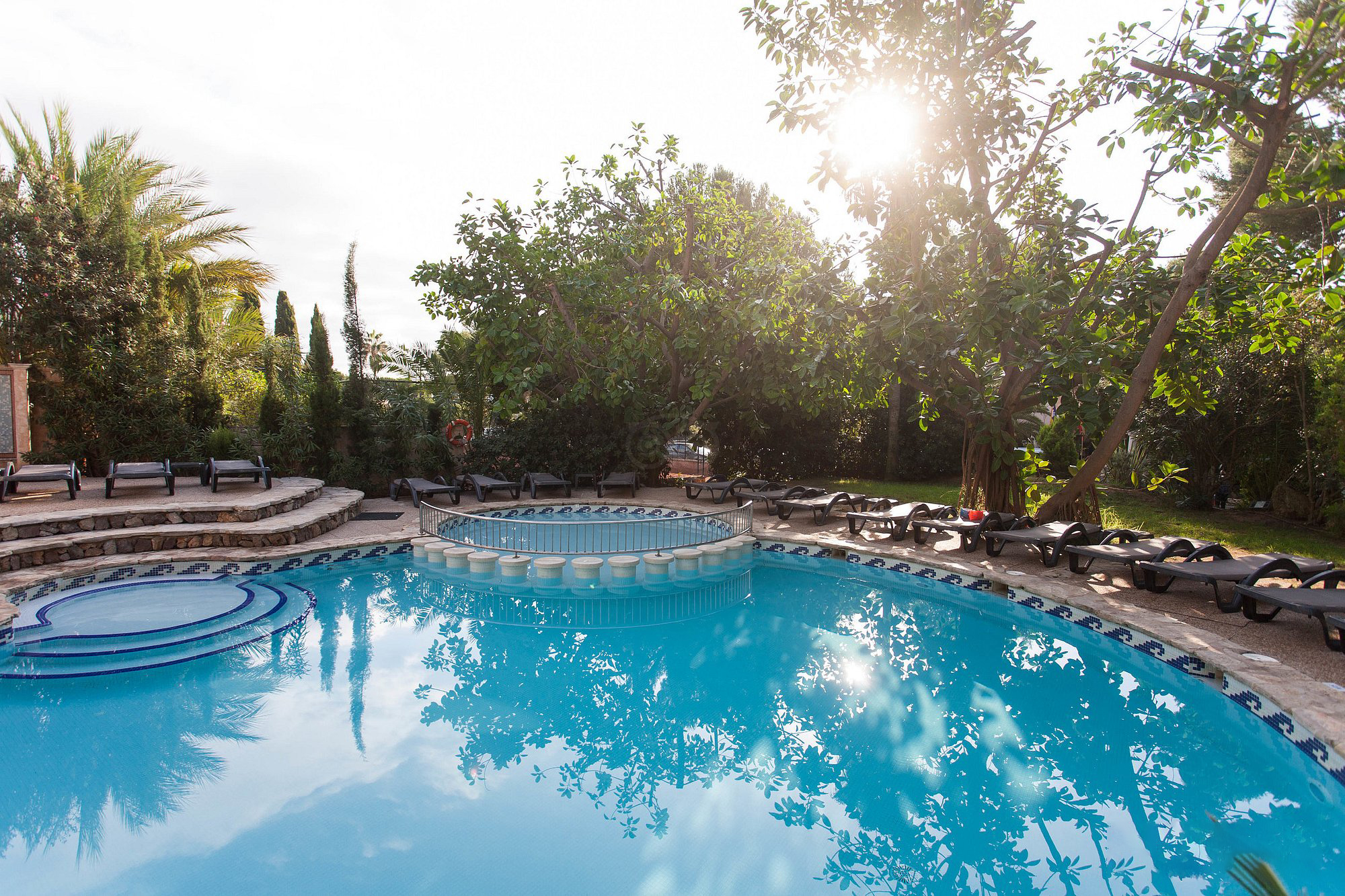 Pools & Gardens