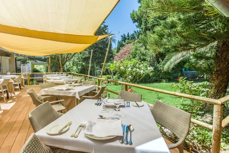 Buffet restaurant – image 12 of 12
